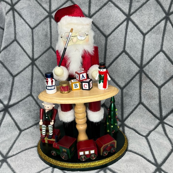 Vintage Bombay 14” Santa’s Workshop Nutcracker C1 - Picture 4 of 11